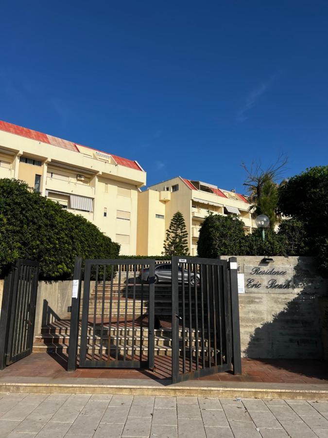 A Casa Di Rosa,Fronte Spiaggia, Piscina,Parcheggio Trapani Exterior photo