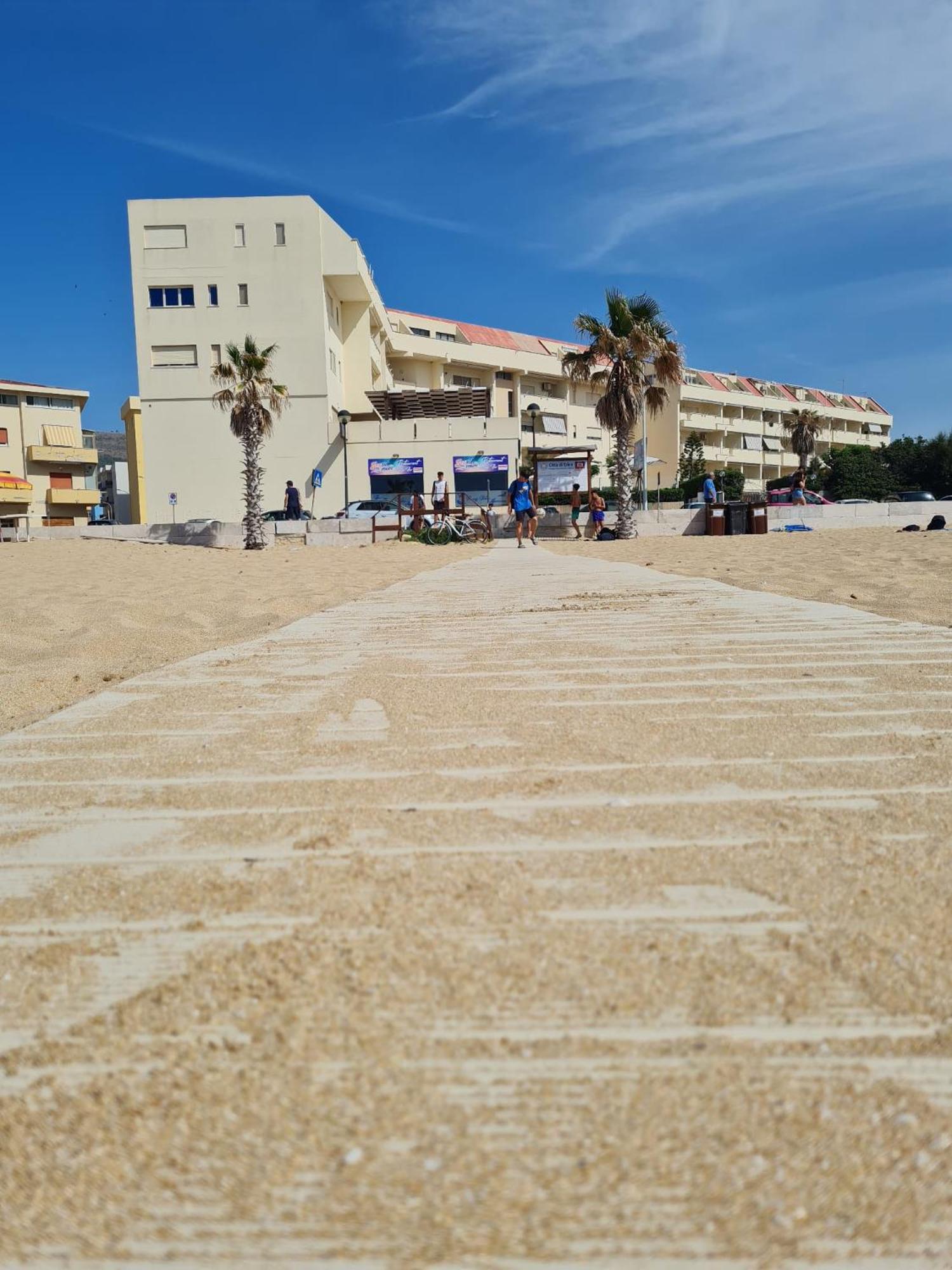 A Casa Di Rosa,Fronte Spiaggia, Piscina,Parcheggio Trapani Exterior photo