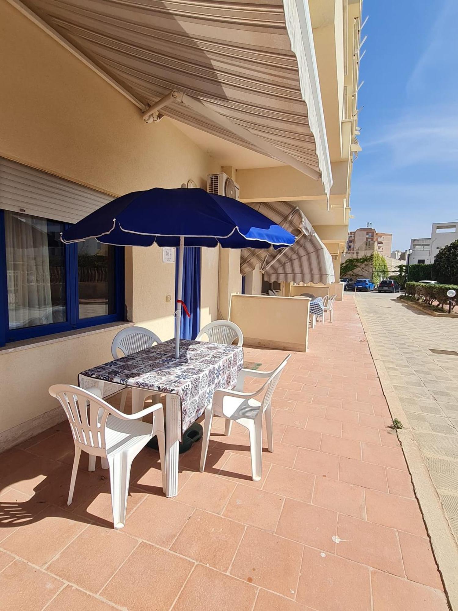 A Casa Di Rosa,Fronte Spiaggia, Piscina,Parcheggio Trapani Exterior photo